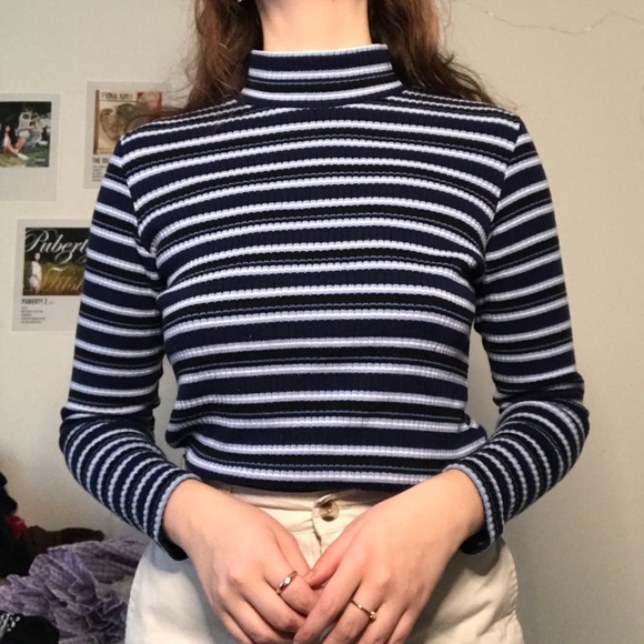 striped turtleneck - Picture 2 of 3
